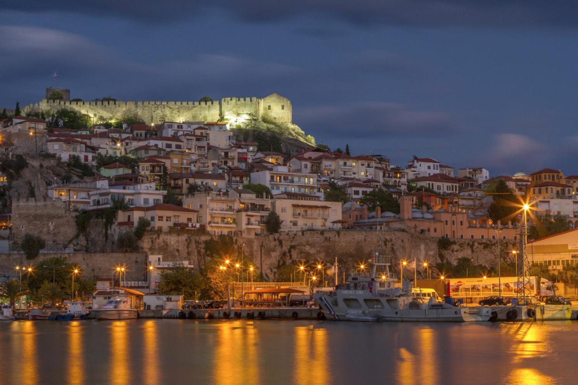 2 Doors Lägenhet Kavala Exteriör bild